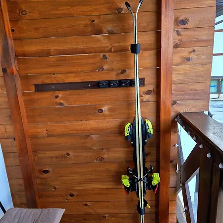 Wooden Paradise Next To Gondola Banszko